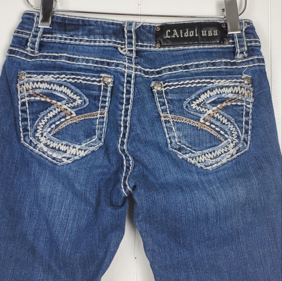 L.A . Idol embroidered capris size 0 - Picture 5 of 14